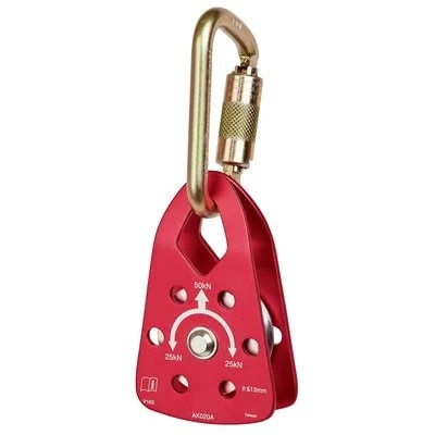 Protecta Pulley with self closing/locking carabiner fits up to 1/2 in. (13 mm) lifeline
