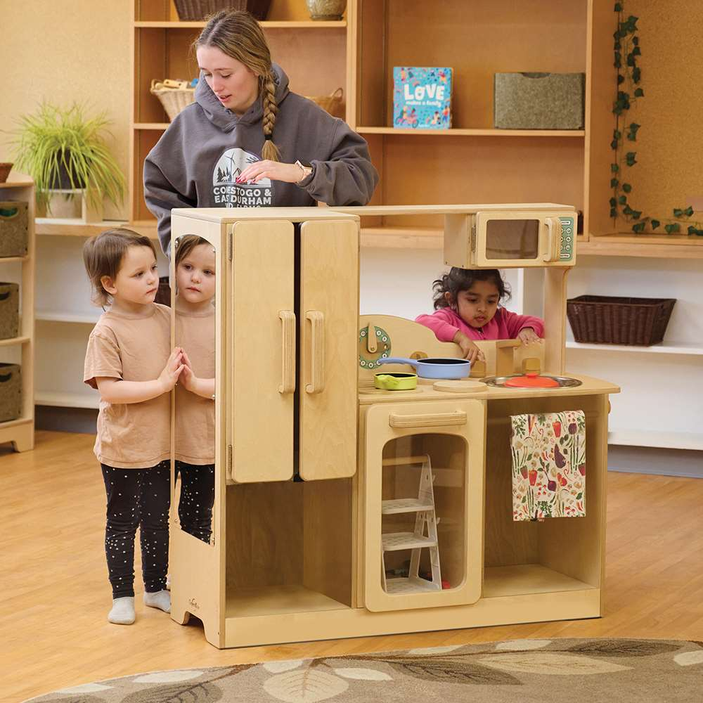 Seoras Kitchen Combo - Preschool (Solid Kickplate) - 41.75"H x 42.5"W x 16.5"D
