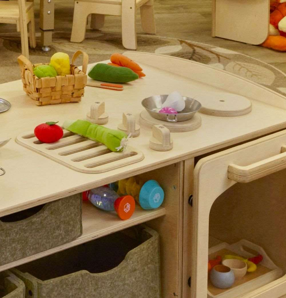 Seoras Kitchen Island -  Toddler - 25.5"H x 47"W x 26"D