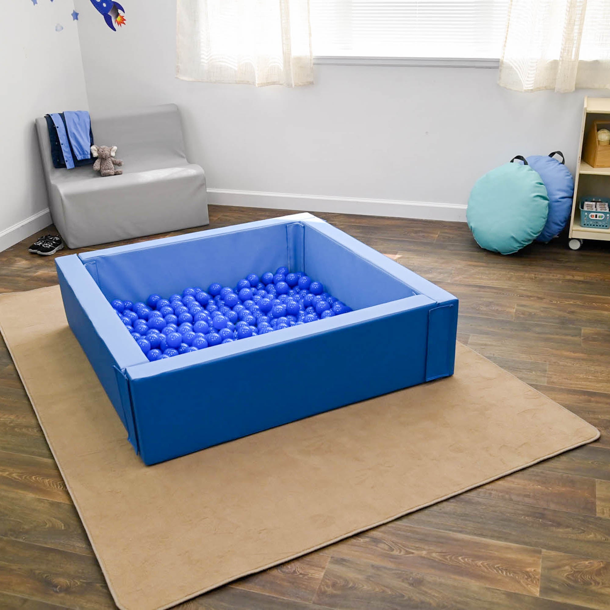Corral Ball Pool - Tranquility