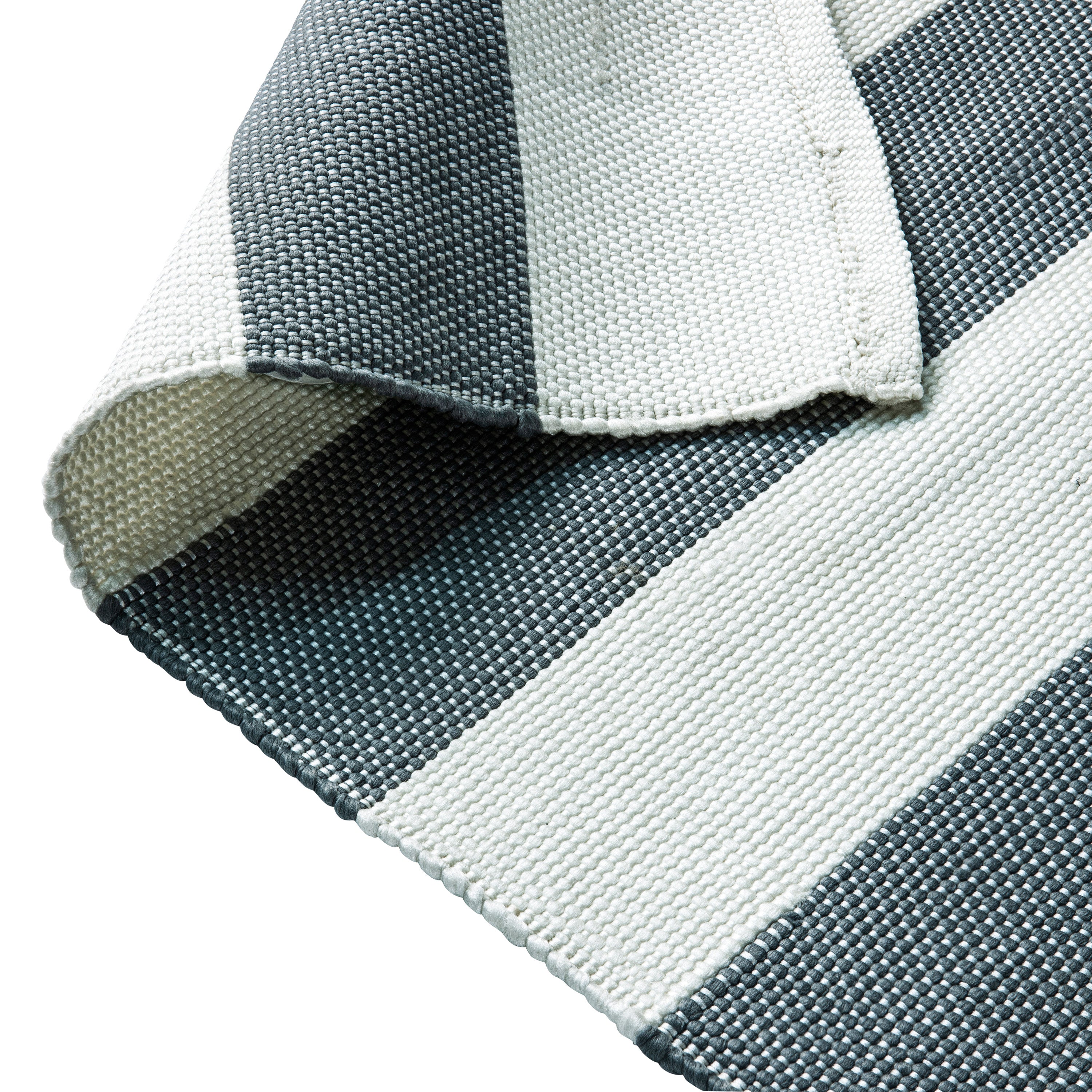 Melissa 5' x 7' Grey & White Striped Handwoven Indoor/Outdoor Cabana Style Stain Resistant Area Rug