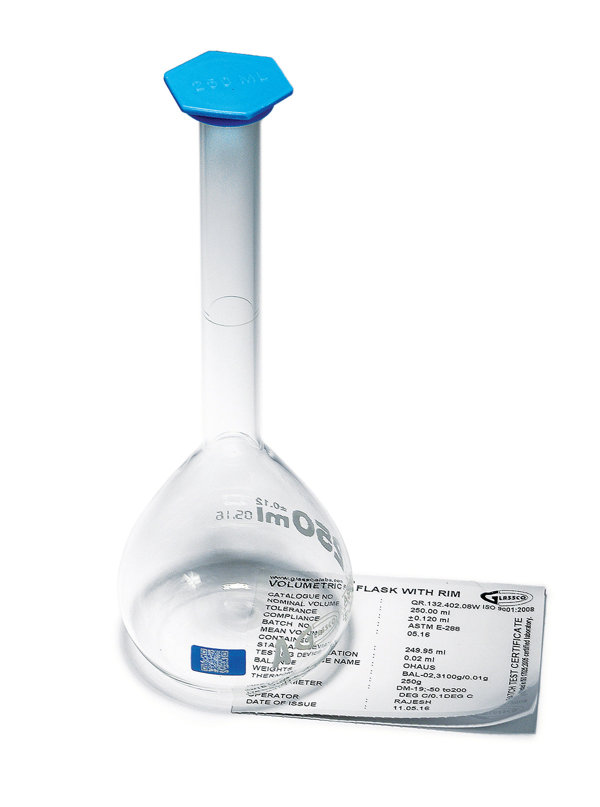 United Scientific® Volumetric Flasks, Class A, With Snap Cap, Batch Certified, Qr, 50 mL