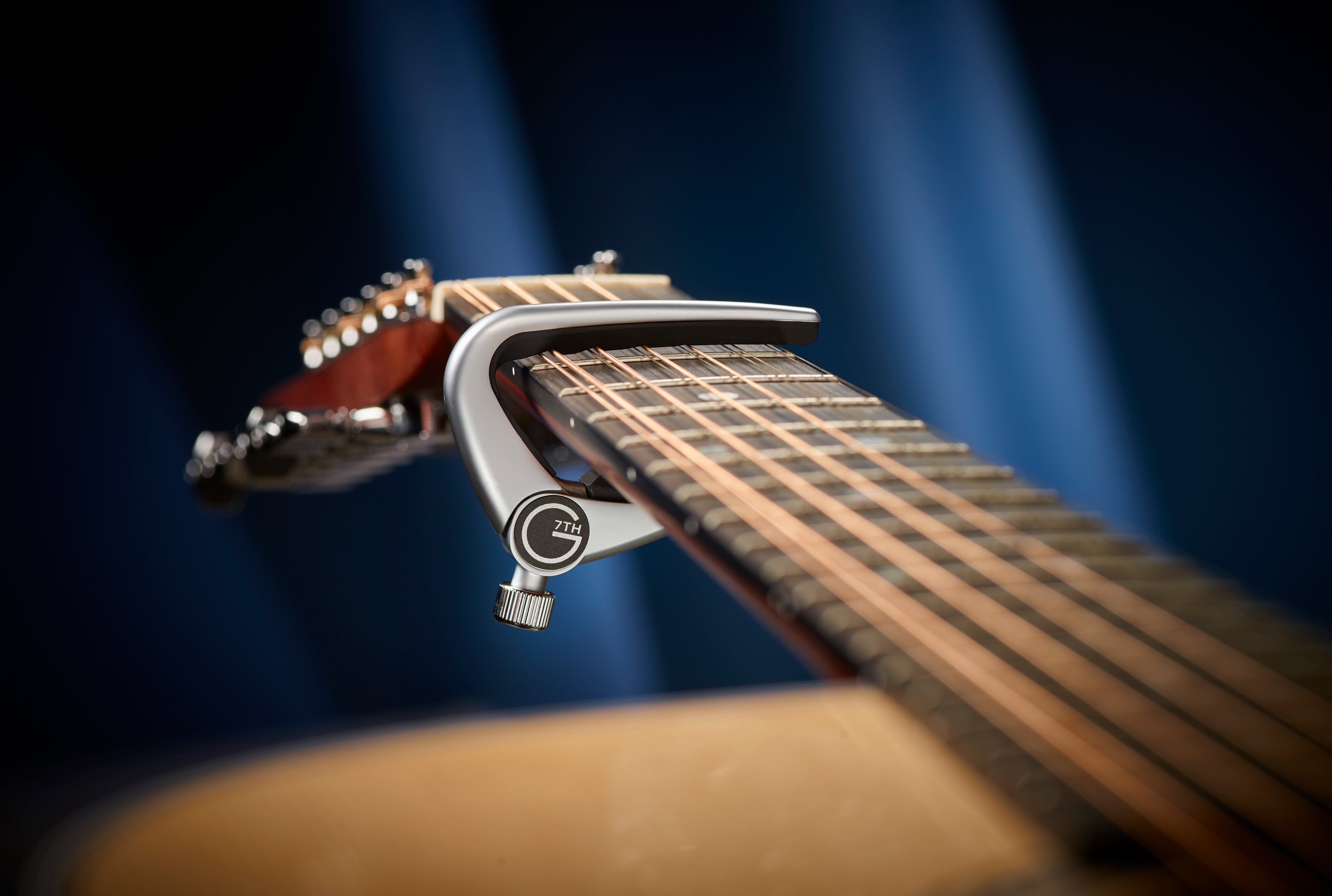 G7th C32013 Newport (12 String) Capo. Silver