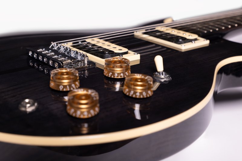 Washburn H10TB Wing Series Hawk Electric Guitar, Trans Black