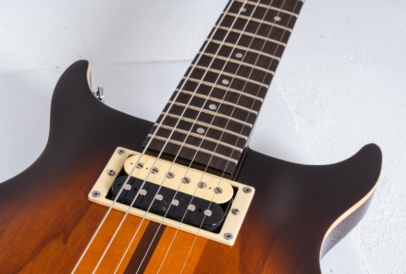 Washburn H10TS Wing Series Hawk Electric Guitar, Tobacco Sunburst