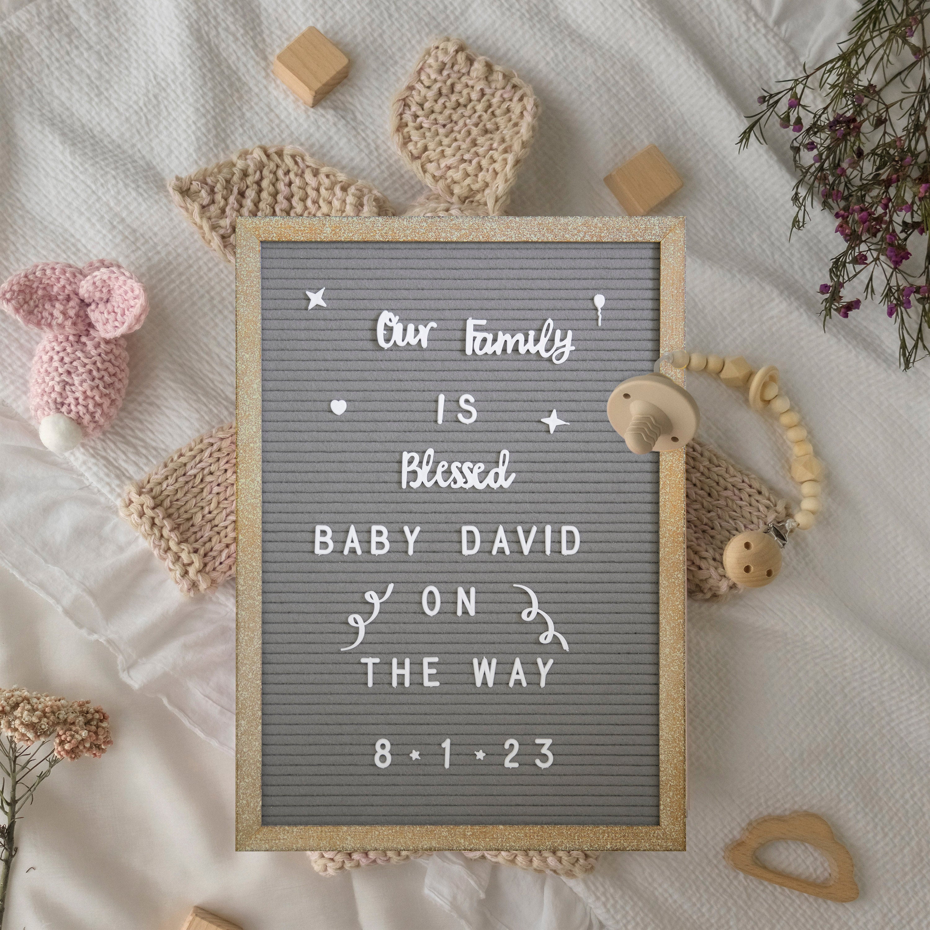 Gracie 12x17 Felt Letter Board with Wooden Frame, 389 PP Letters Including Numbers, Symbols and Icons, Canvas Carrying Case, Weathered Wood/Gray Felt