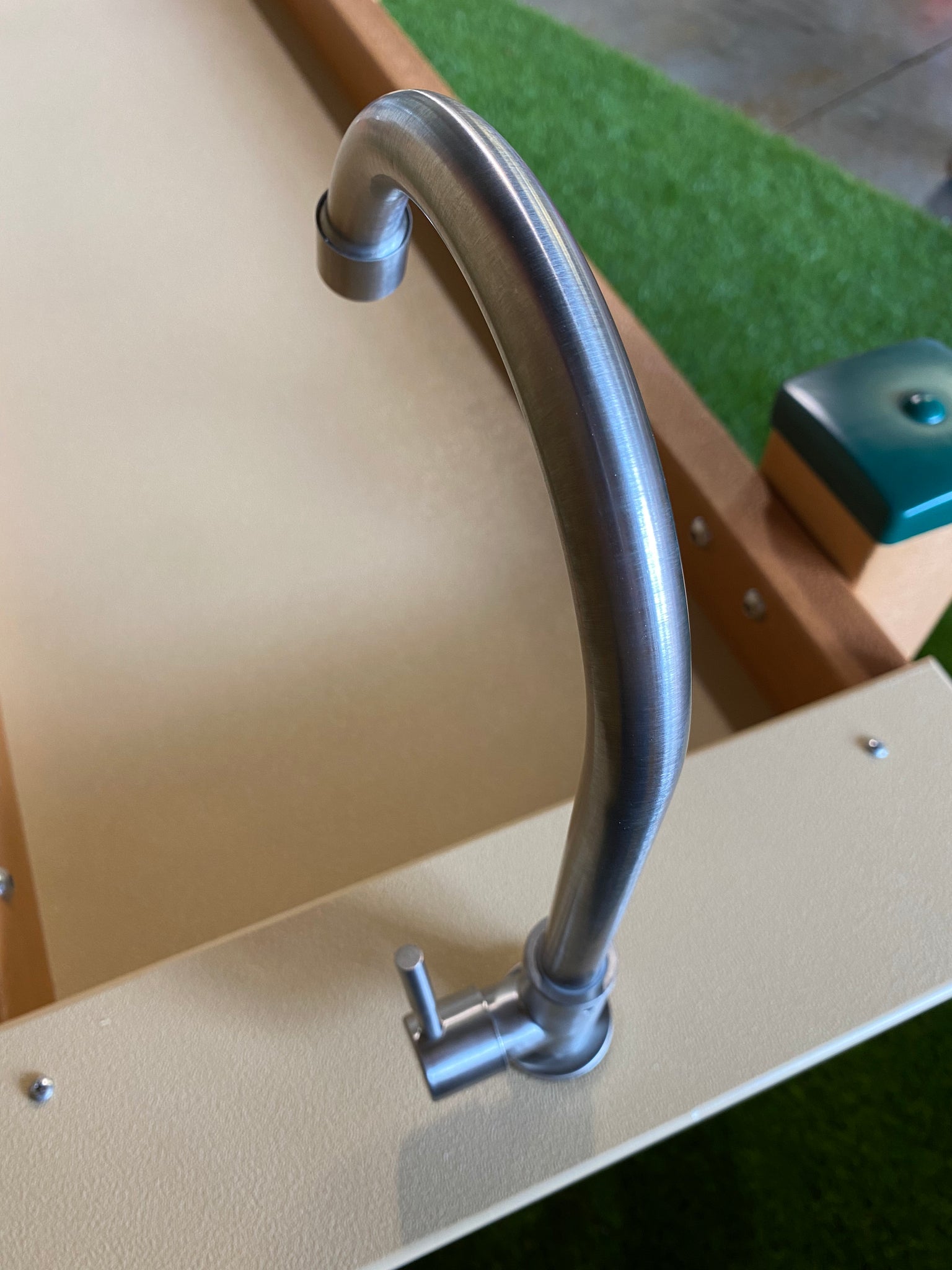 Kids' Station Outdoor - Stainless Steel Lever Pump (Pump & Mount Only)
