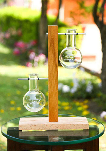 Wooden stand with Round Bottom Flask (2 pc) & Rod with O rings