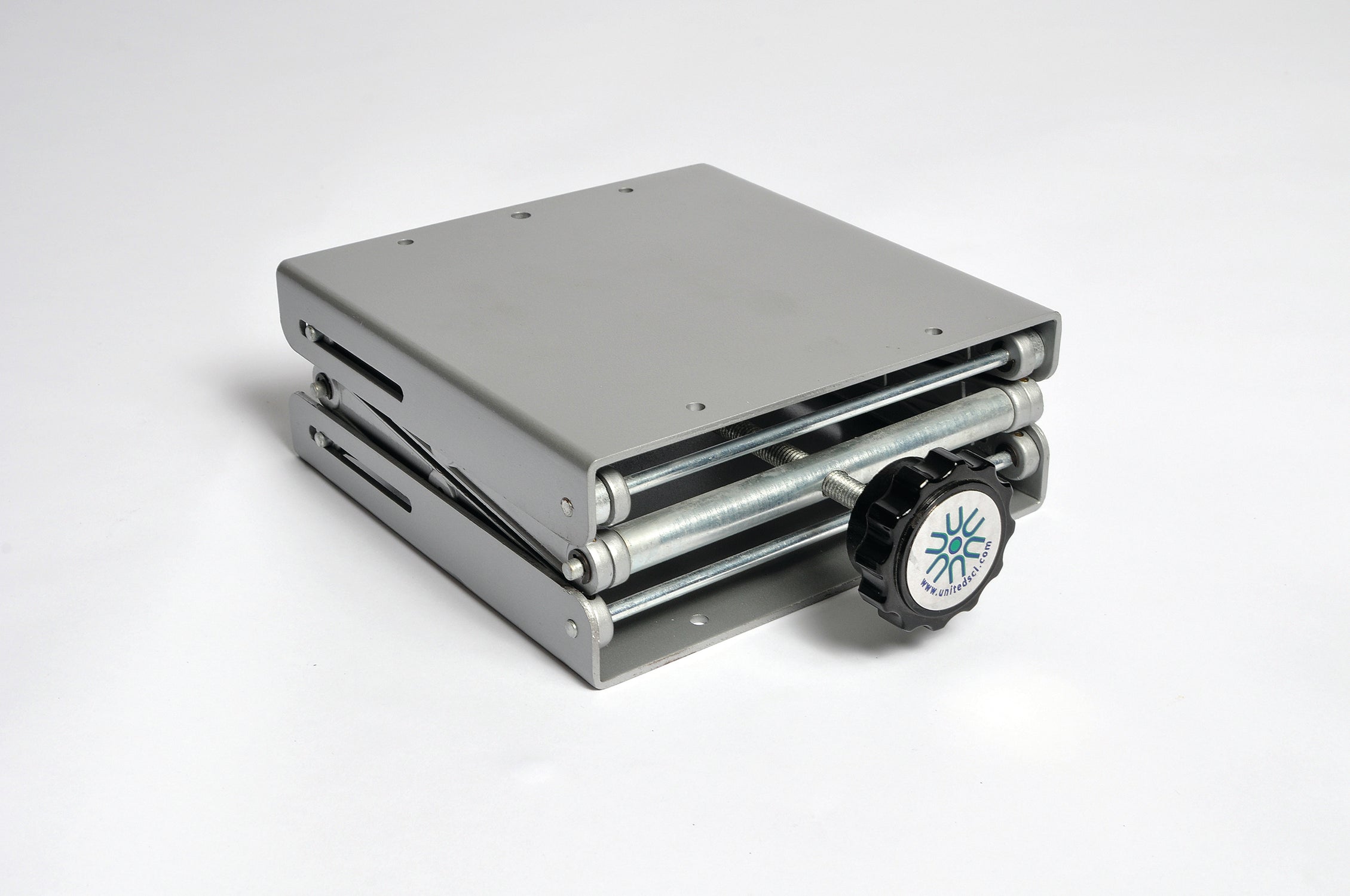 United Scientific® Laboratory Jack, 8" X 8" Platform