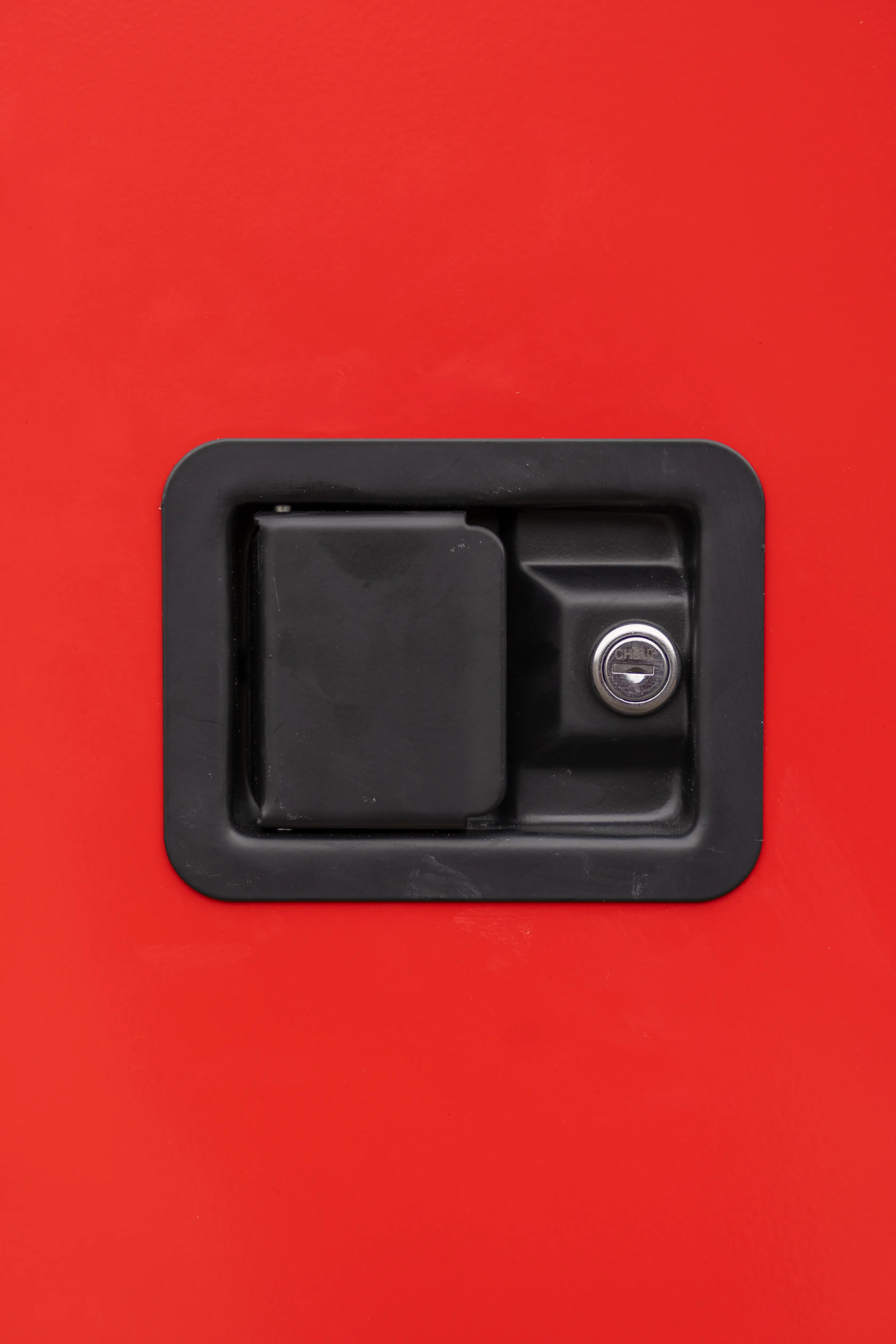 Flammable Safety Cabinet with auto-close doors (Platinum)