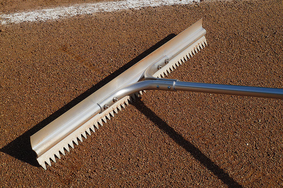 Beacon Lute Scarifying Rake 48"