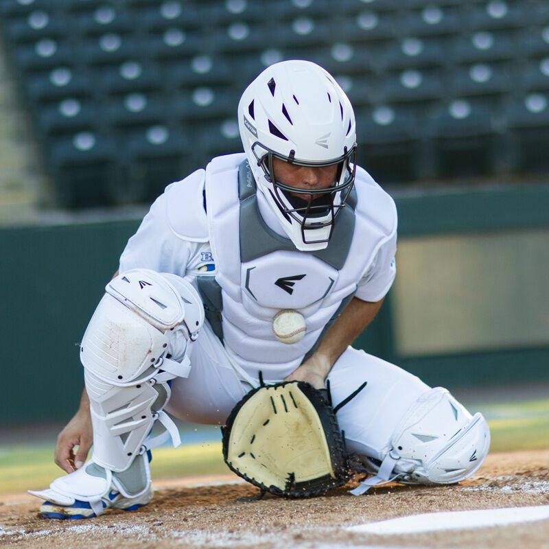 Easton Mav X Medium Catchers Box Set - Medium - White