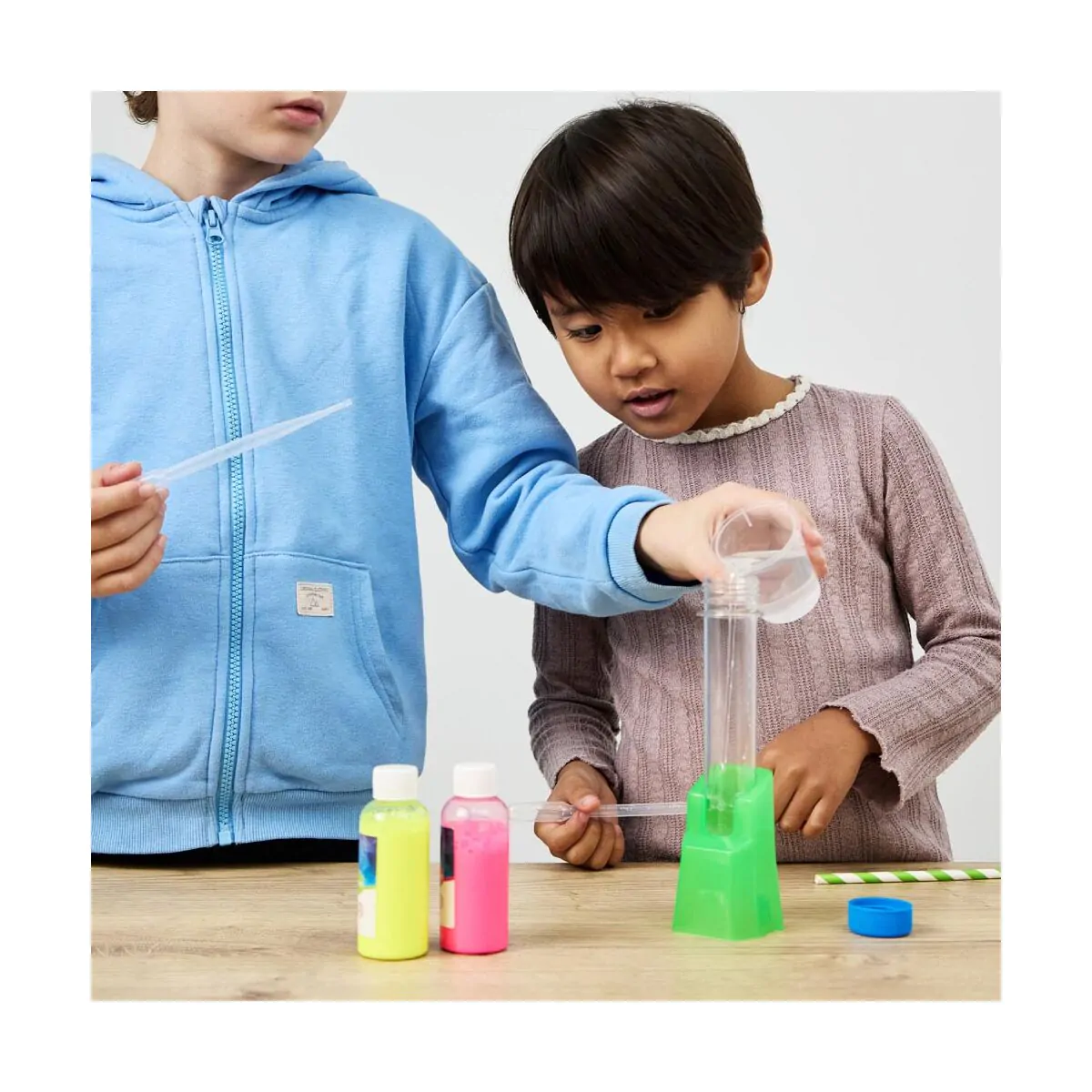 Genius Lab: Glow Wonders