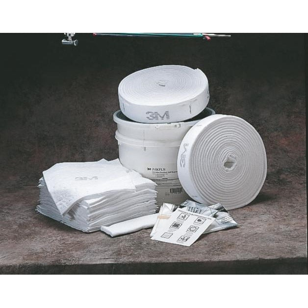 3M(TM) Petroleum Sorbent Spill Kit P-SKFL31, Environmental Safety Product, 31 gallons, 1 ea/cs