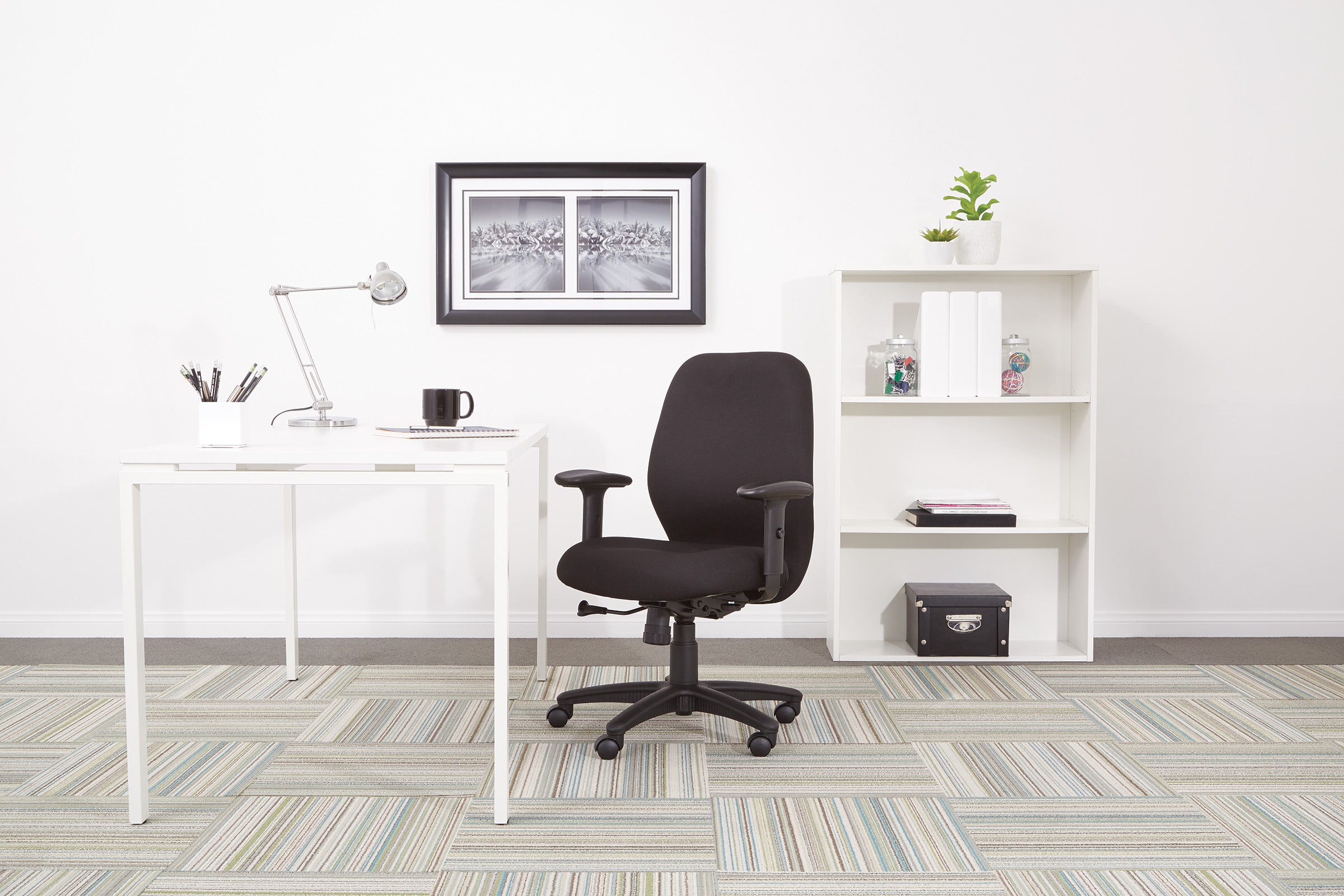 Mid Back 2-to-1 synchro Tilt Chair - Black