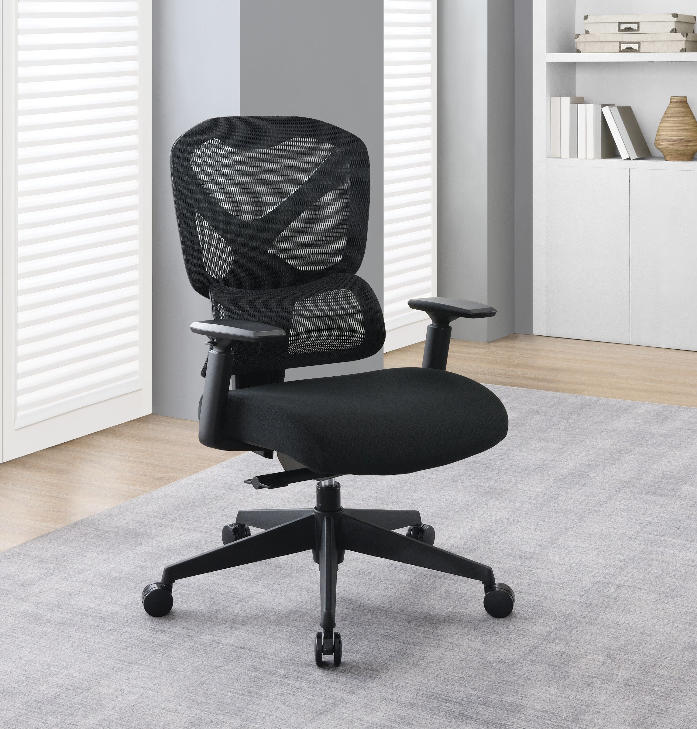 Mesh Back Manager’s Chair - Black