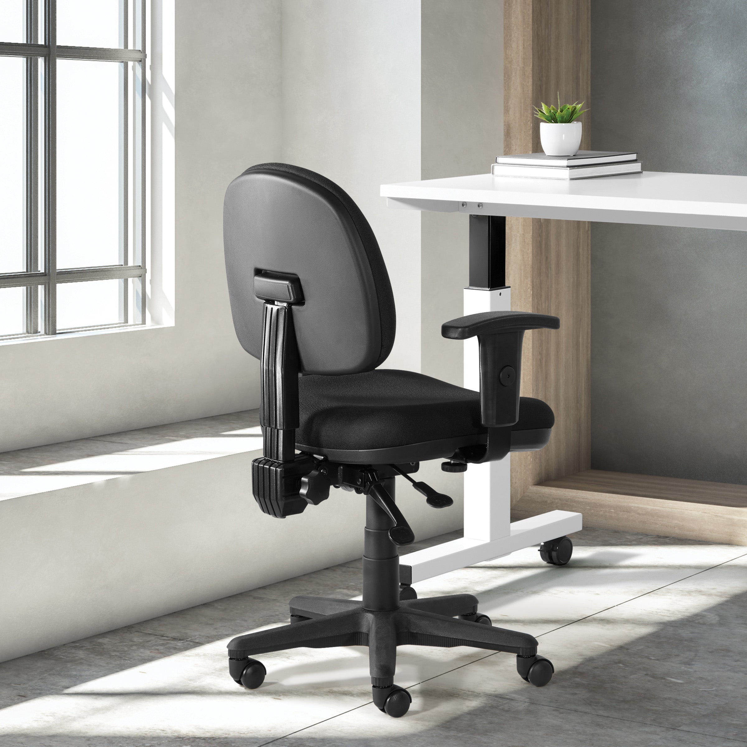 Sculptured Ergonomic Managers Chair - Black
