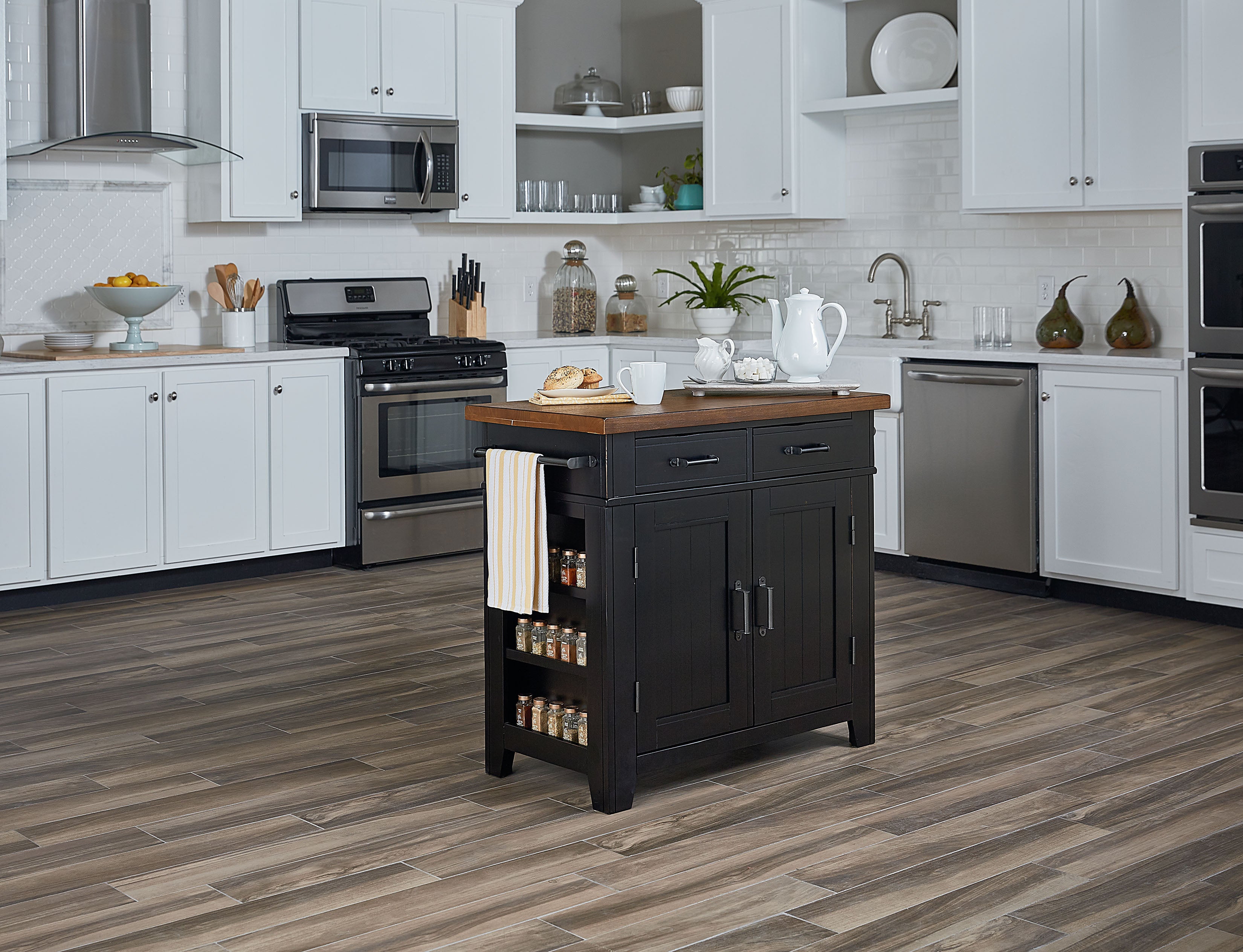 Urban Farmhouse Kitchen Island - Black/Vintage Oak