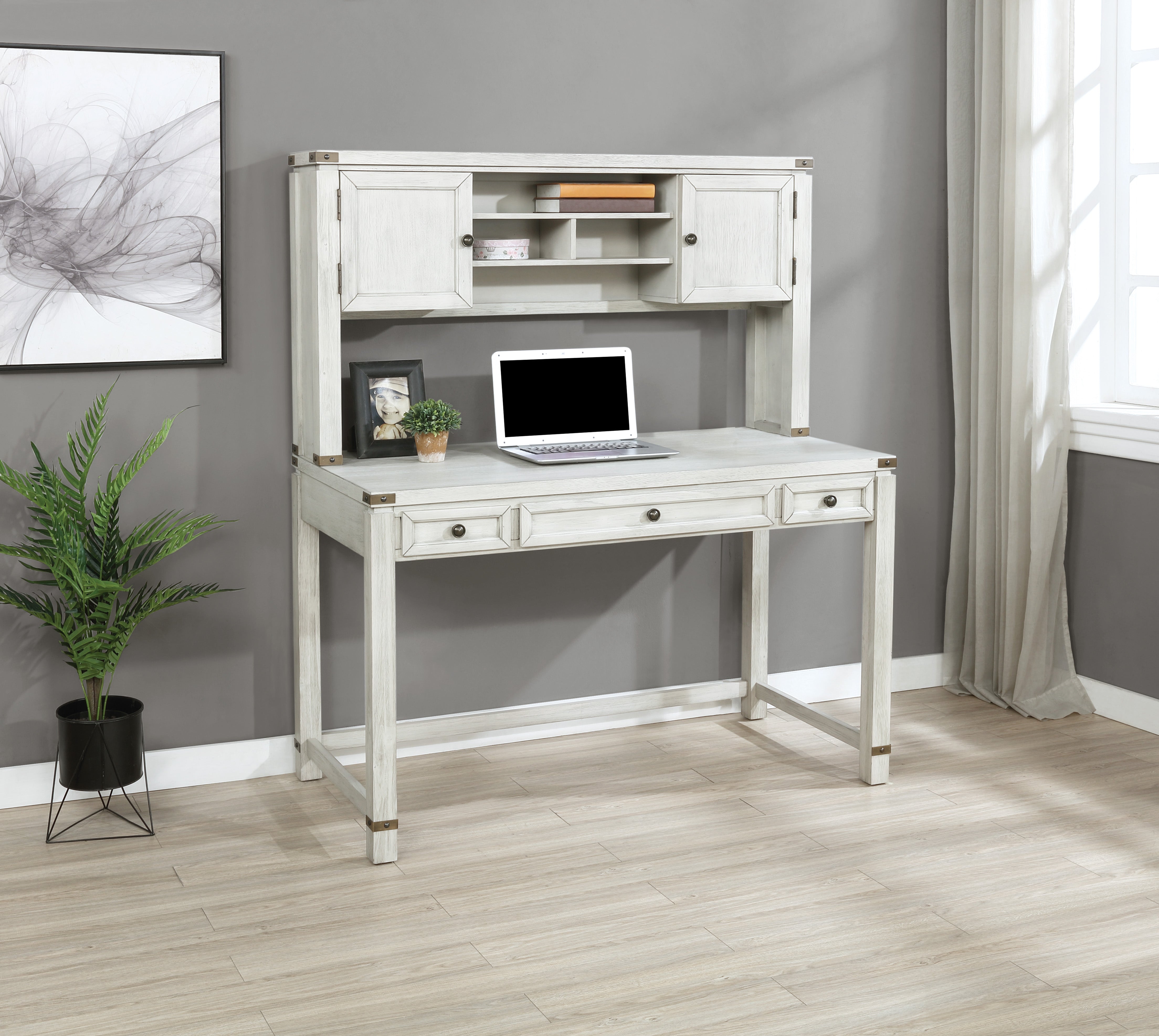 Baton Rouge Hutch - Champagne Oak