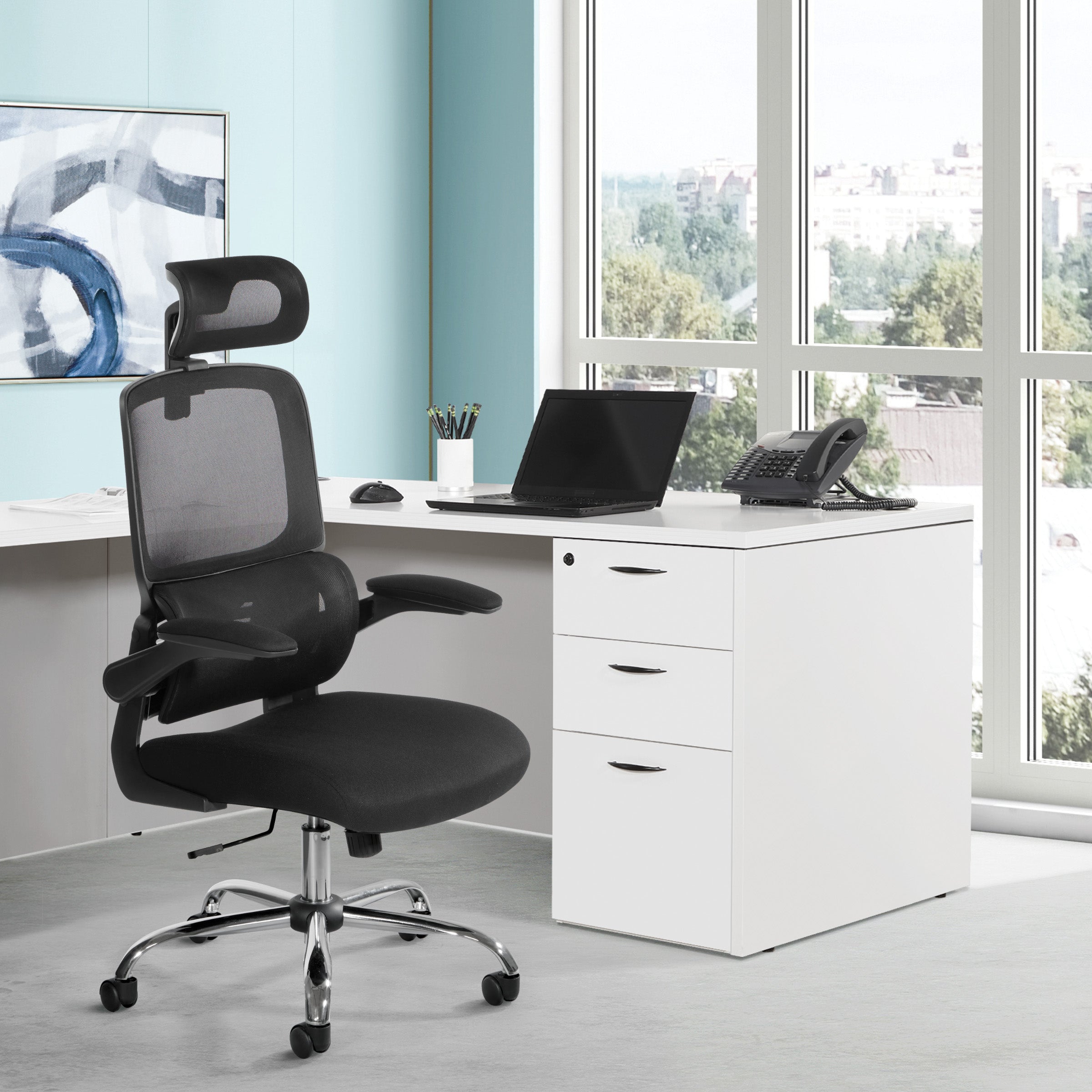 Mesh Back Manager’s Chair with Headrest - Black