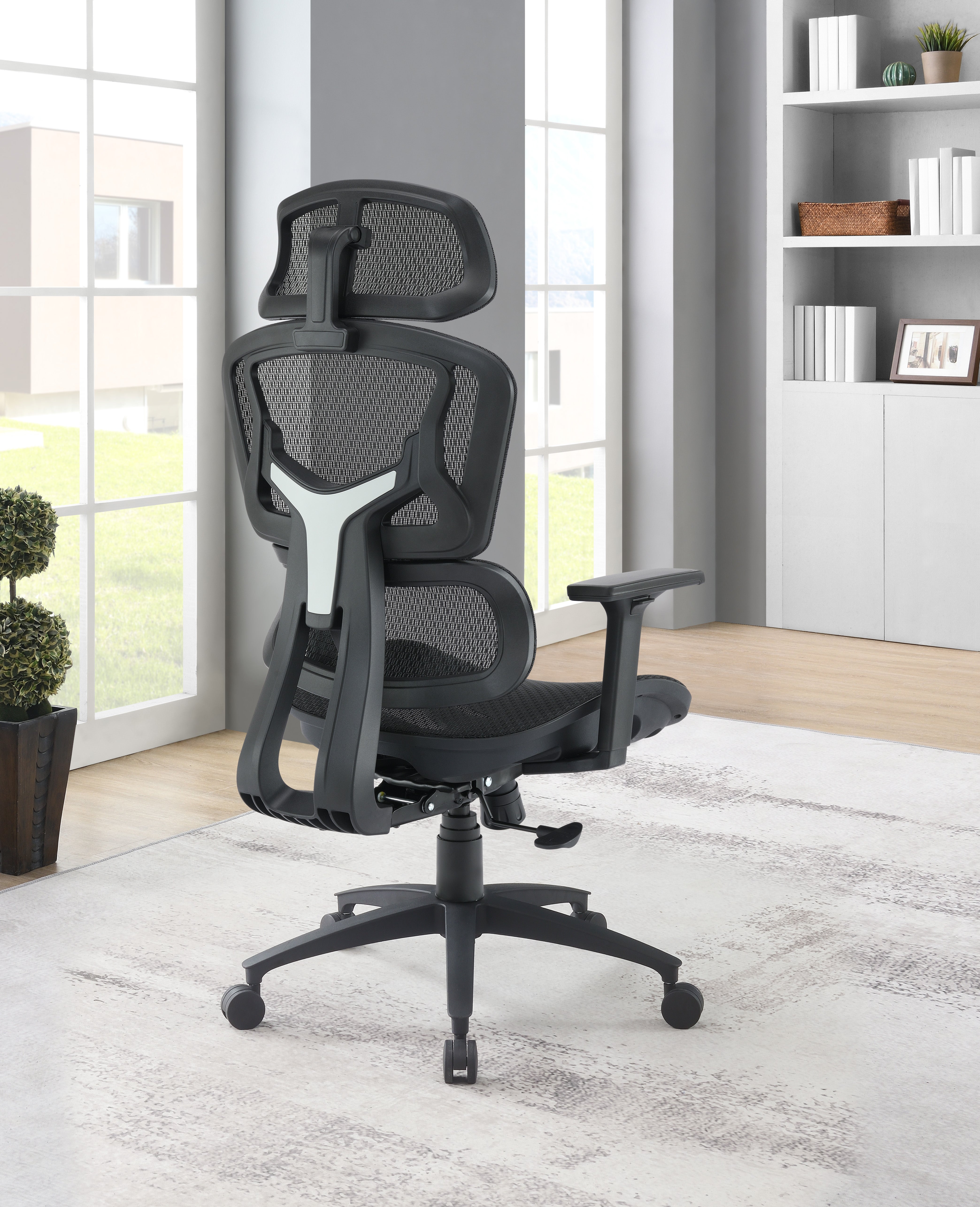 Mesh Back Manager’s Chair with Headrest - Black