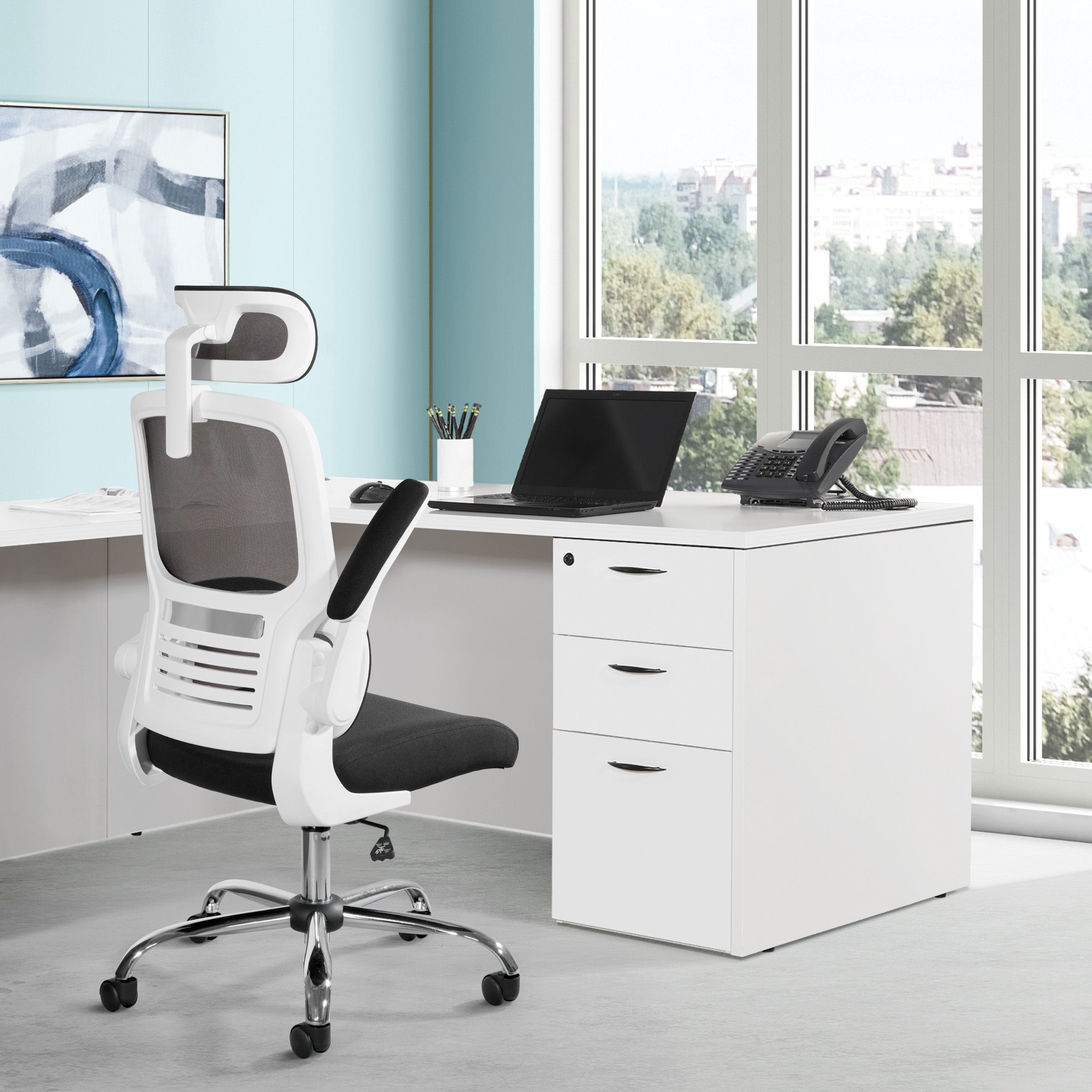 Mesh Back Manager’s Chair with Headrest - Black/White