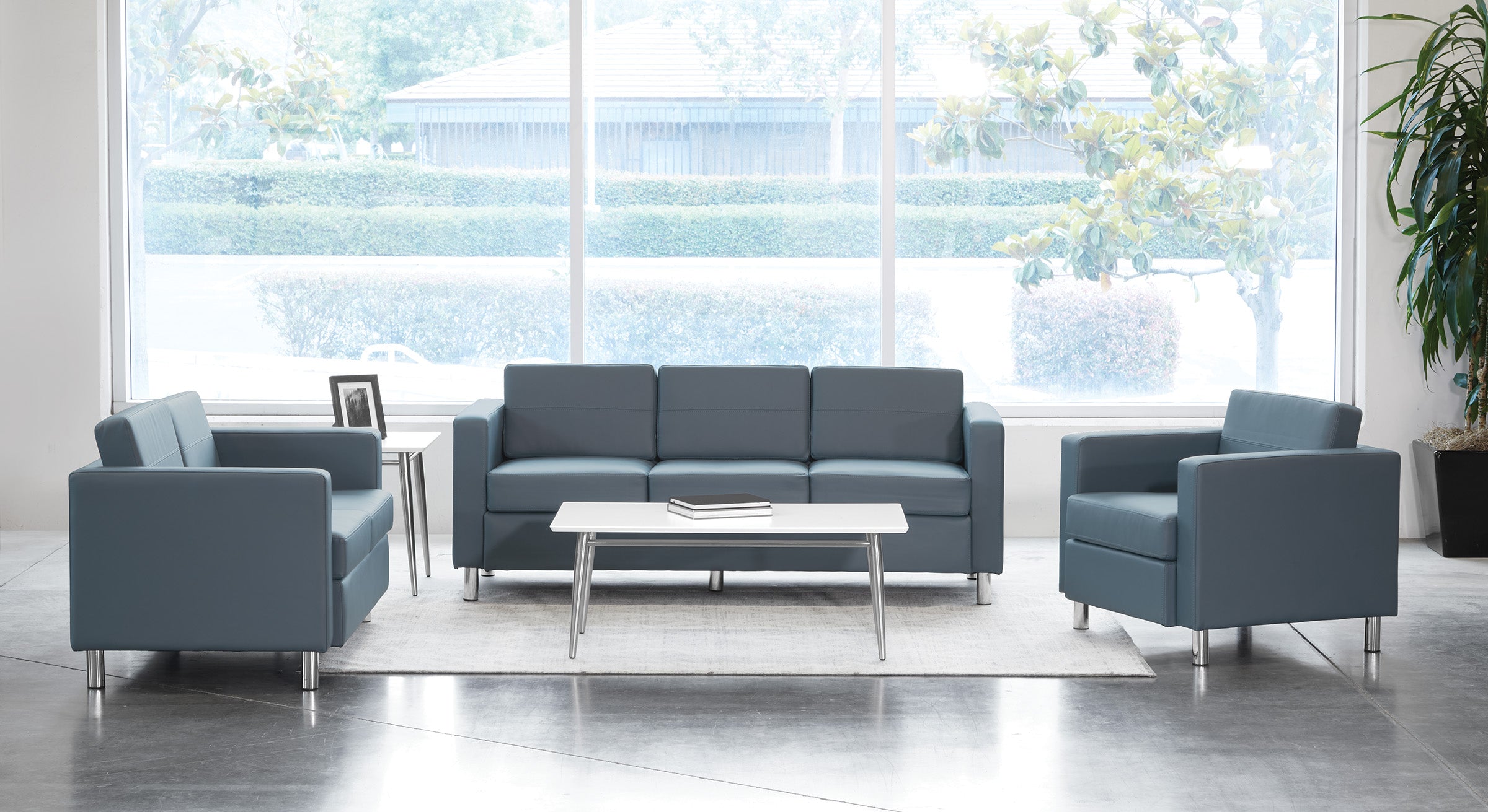 Pacific Armchair - Blue