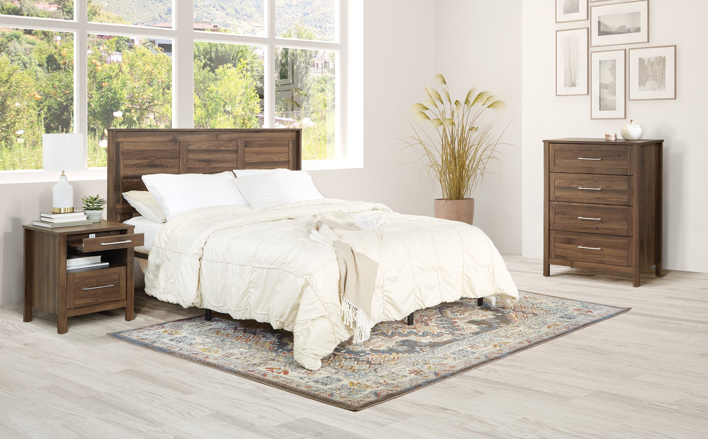 Stonebrook 3 Piece Bedroom Set - Classic Walnut