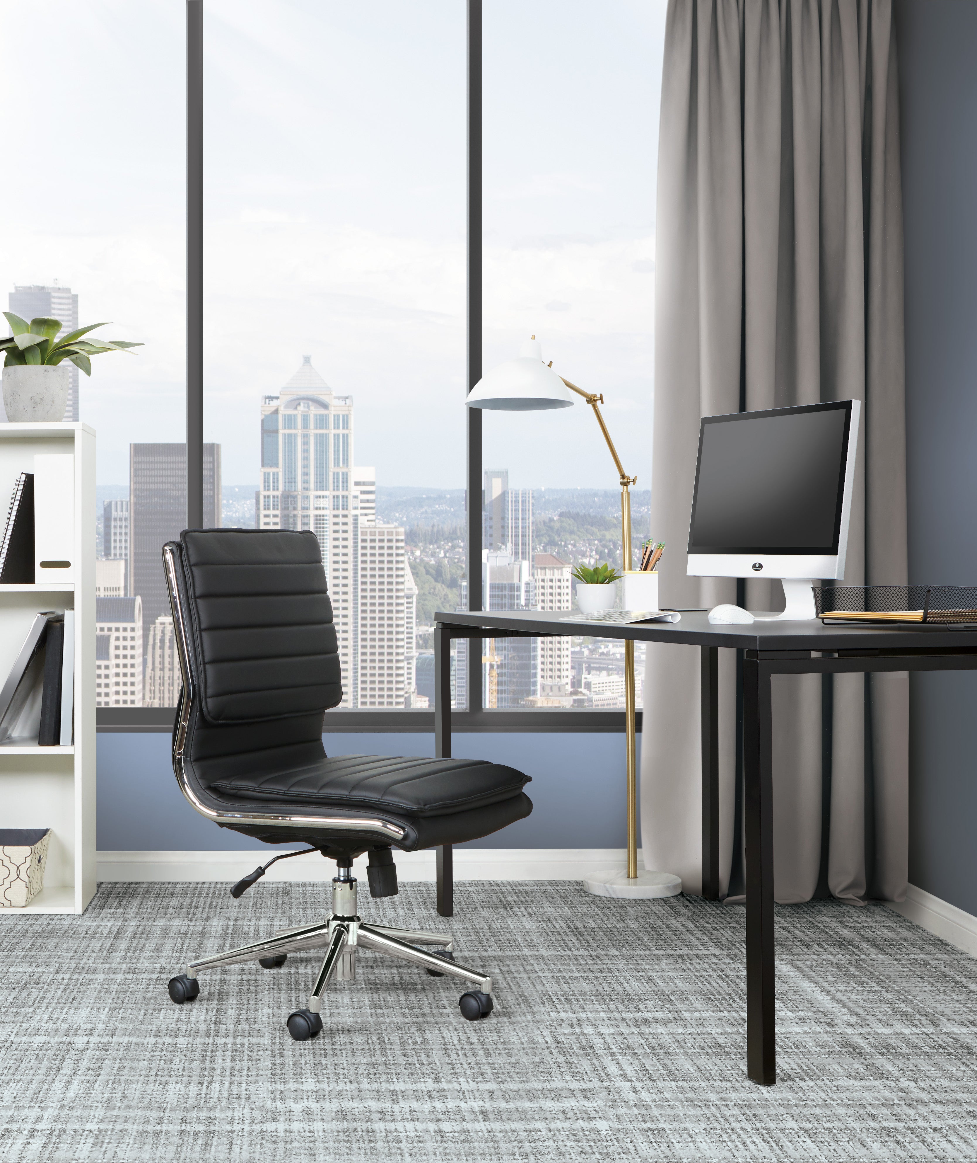 Armless Mid Bk Mgrs Faux Lthr Chair - Black