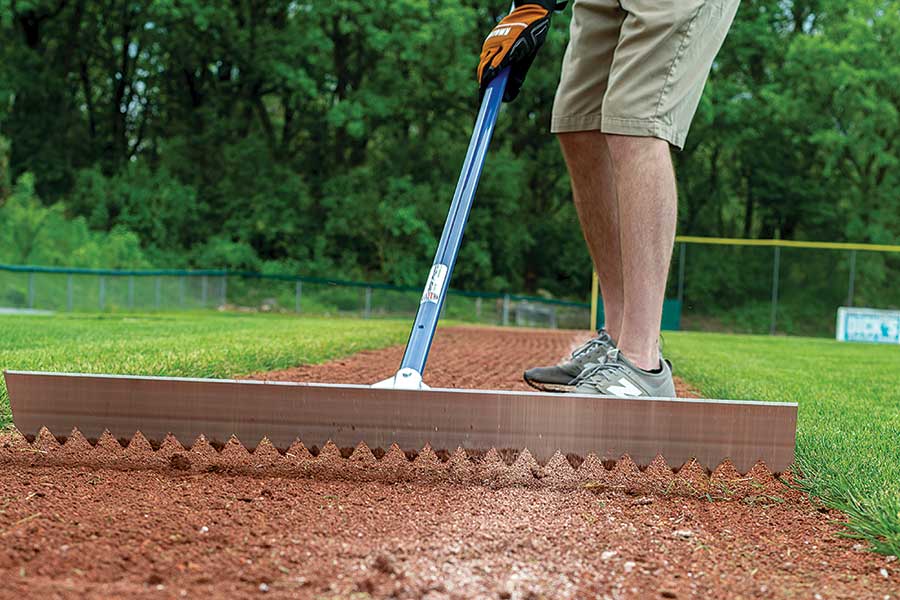 Beacon Infield Grooming Rake - Short Tooth