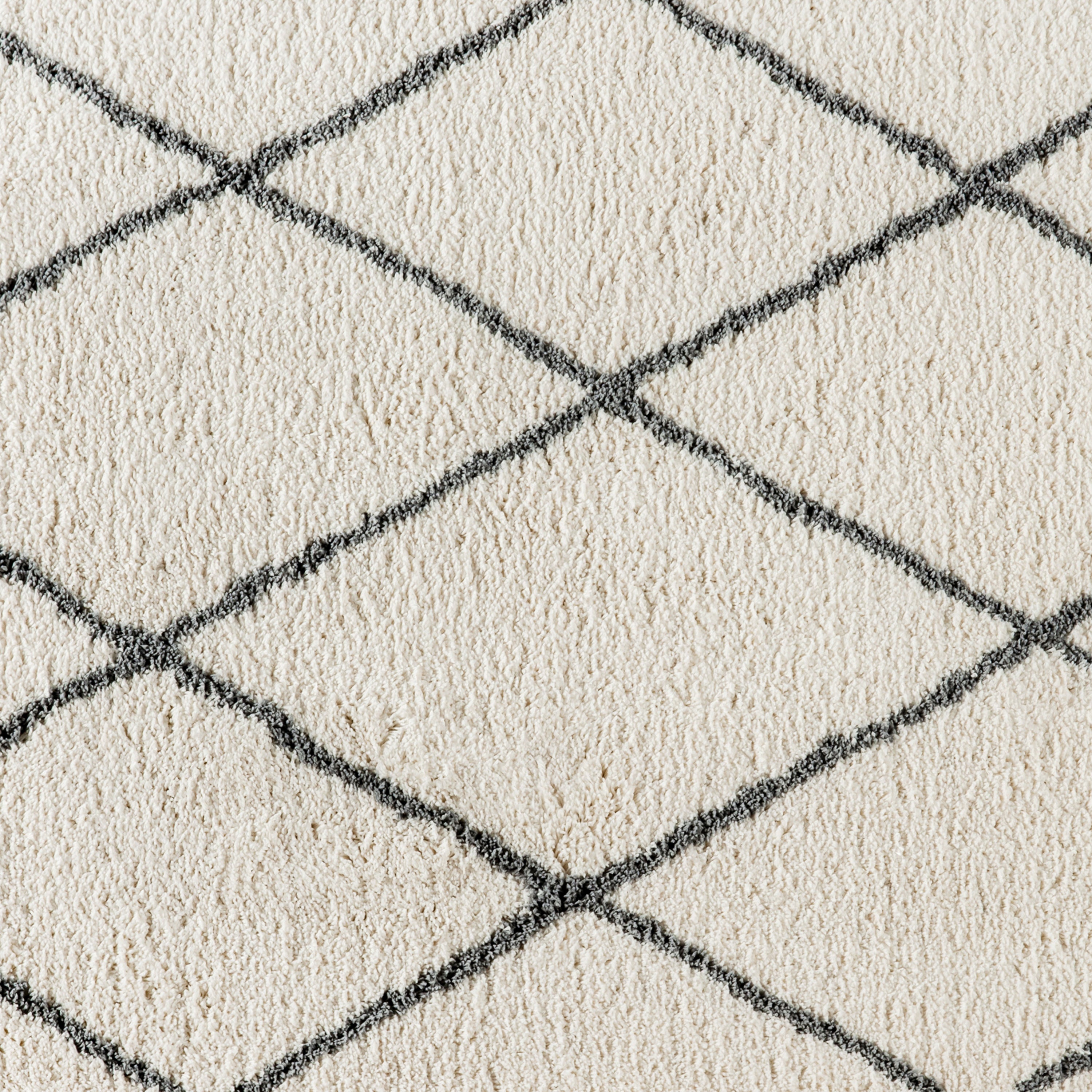 Roxy Shag Style Diamond Trellis Area Rug - 5' x 7' - Ivory/Gray Polyester (PET)