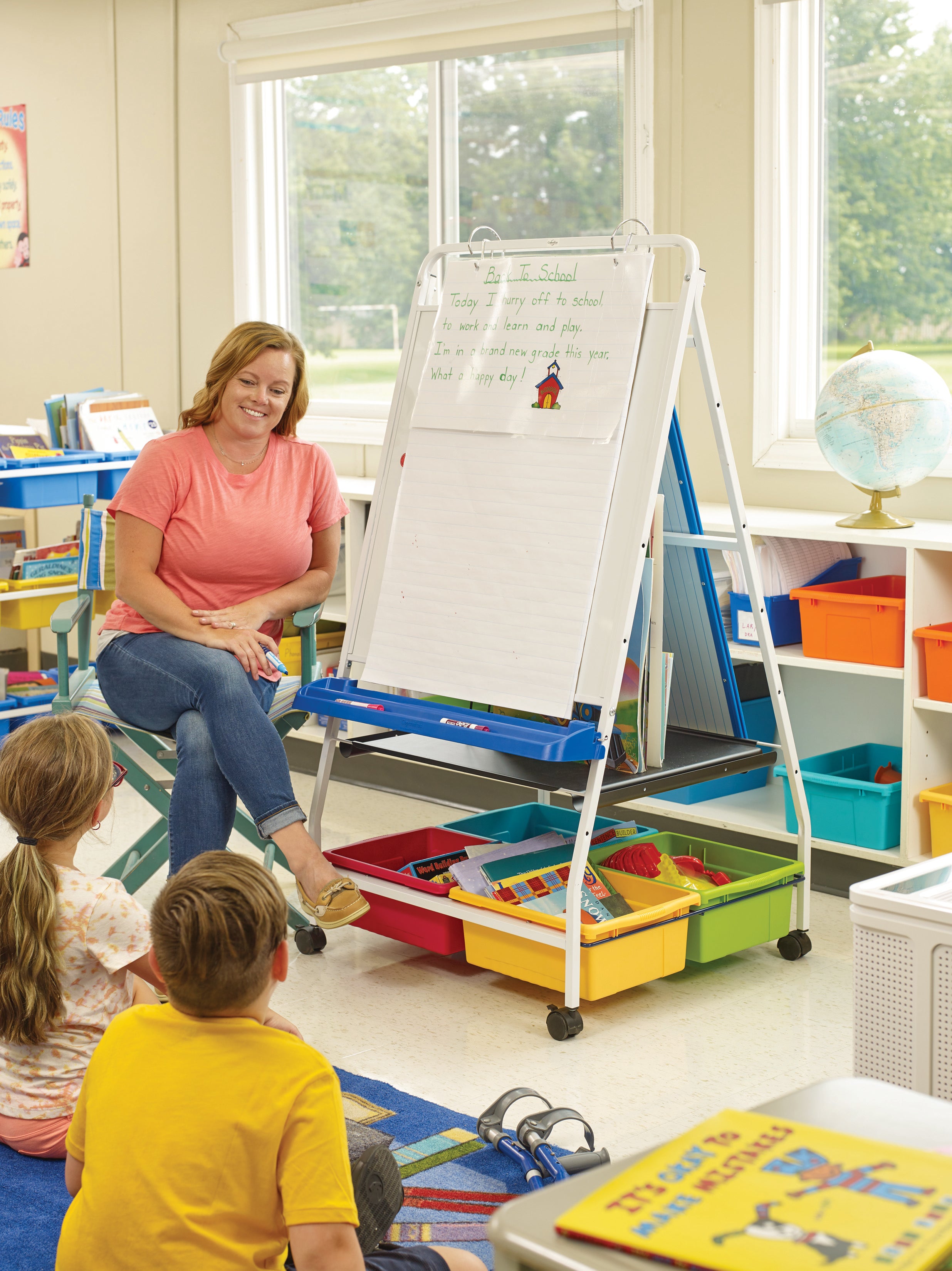 Classic Royal Reading/Writing Center with Vibrant Tub Combo and Lids