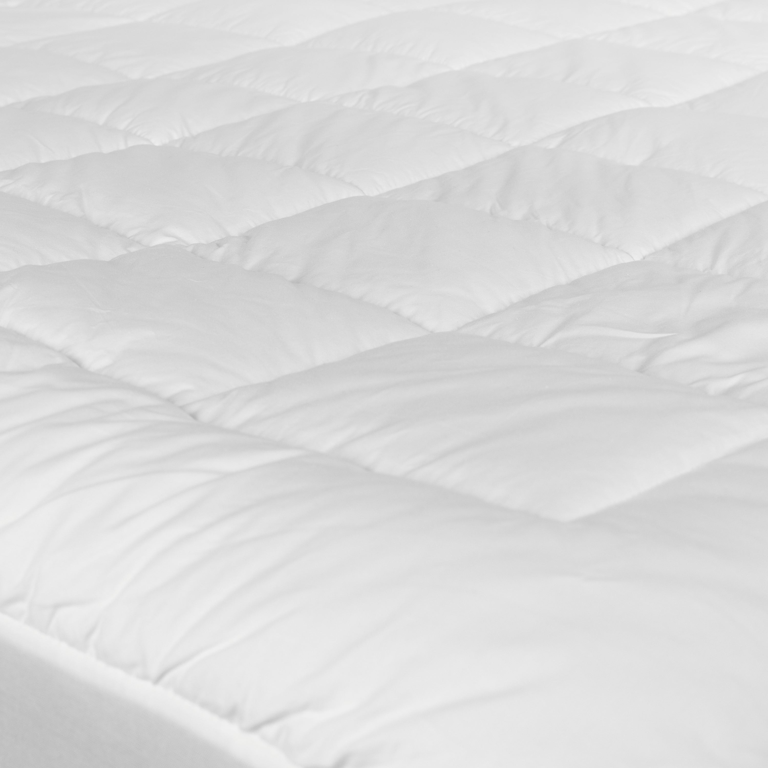 Capri Comfortable Sleep White Mattress Pad - Deep Pocket - King Size - Quilted Cotton Top - Hypoallergenic - Fits 8"-21" Mattresses