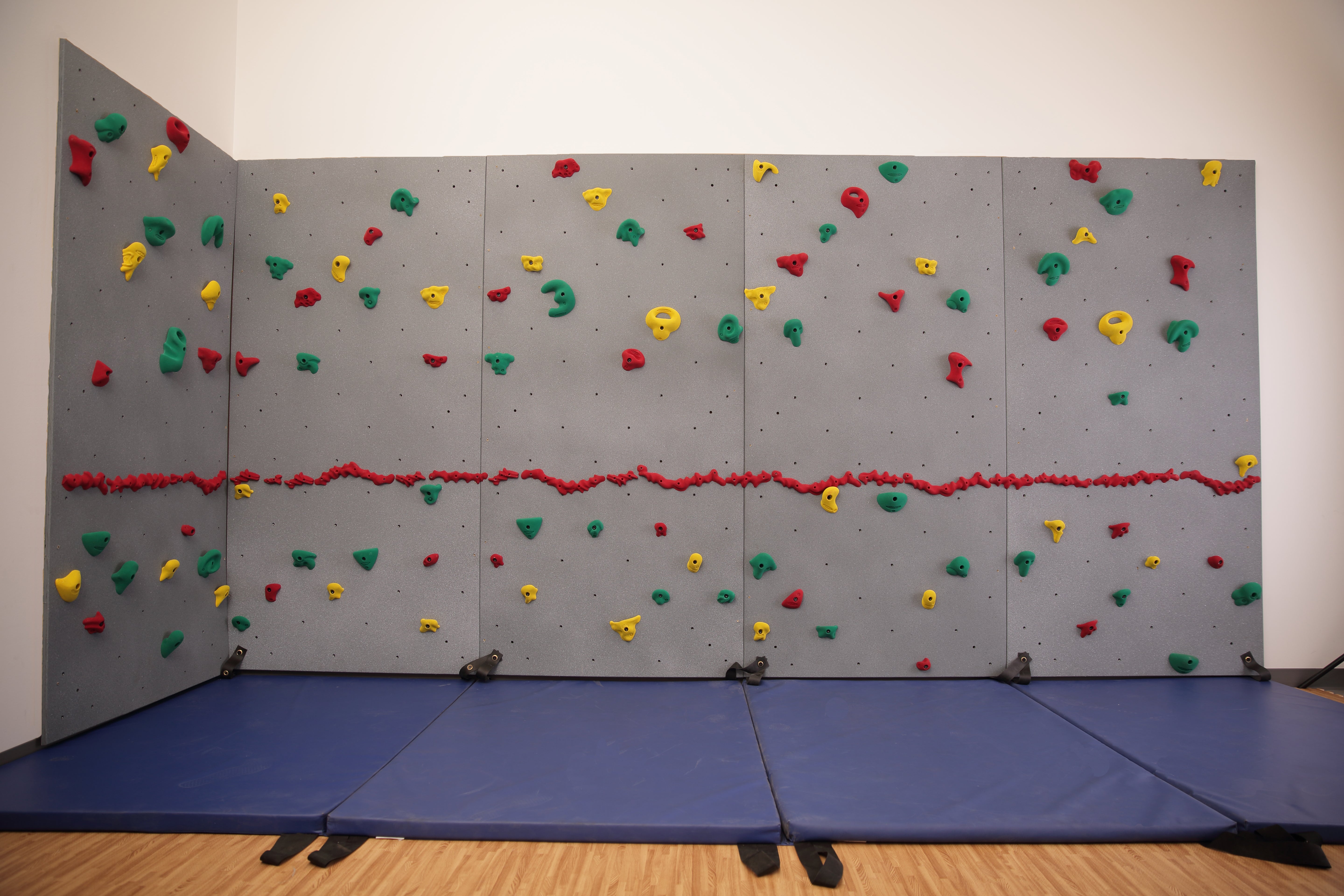 8' H RIVER ROCK WALLS (GRANITE OR SLATE) - 8'H x 40'L - Package with 3"W Mats