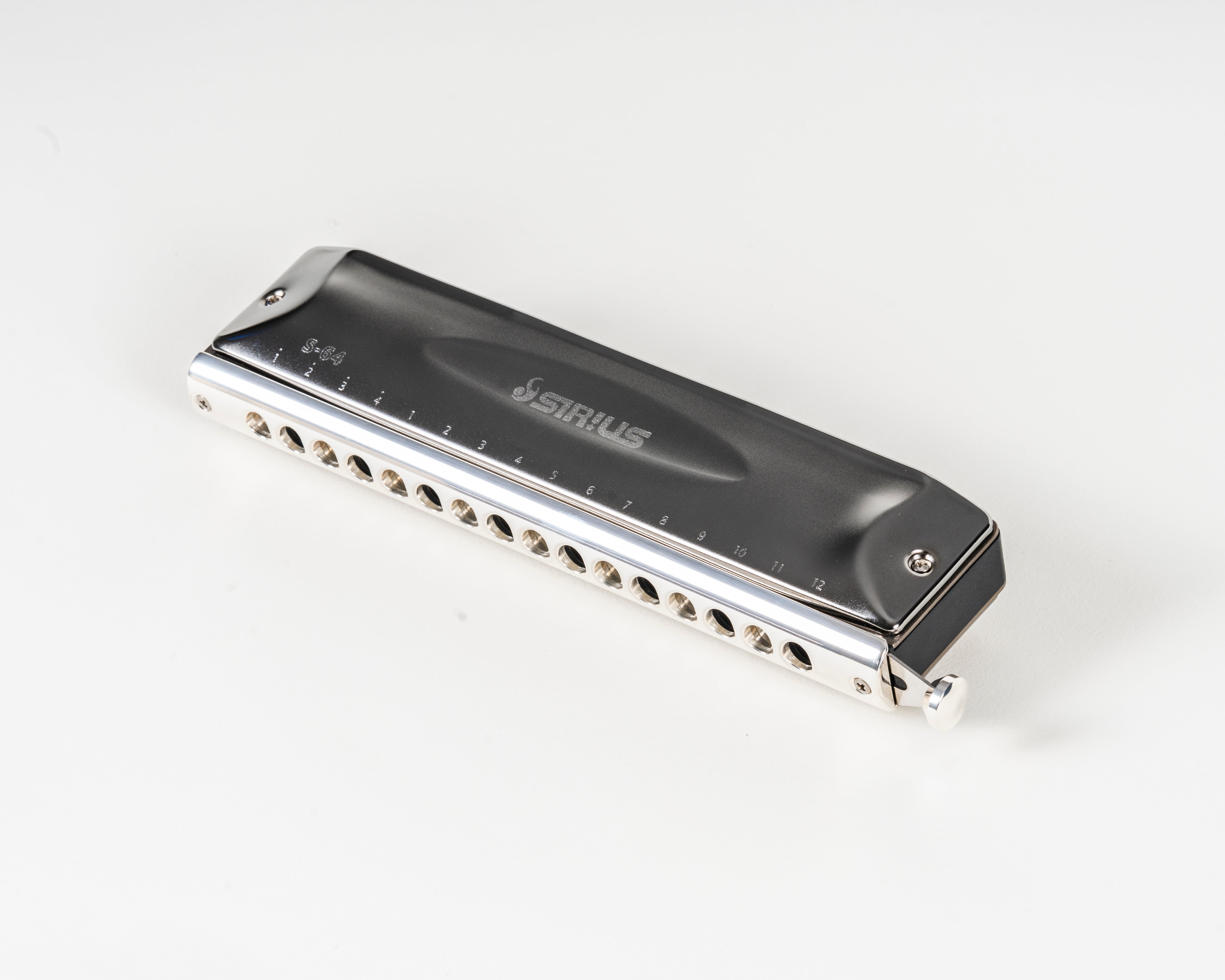Suzuki S-64C Sirius 16 Hole Chromatic Cross Harmonica