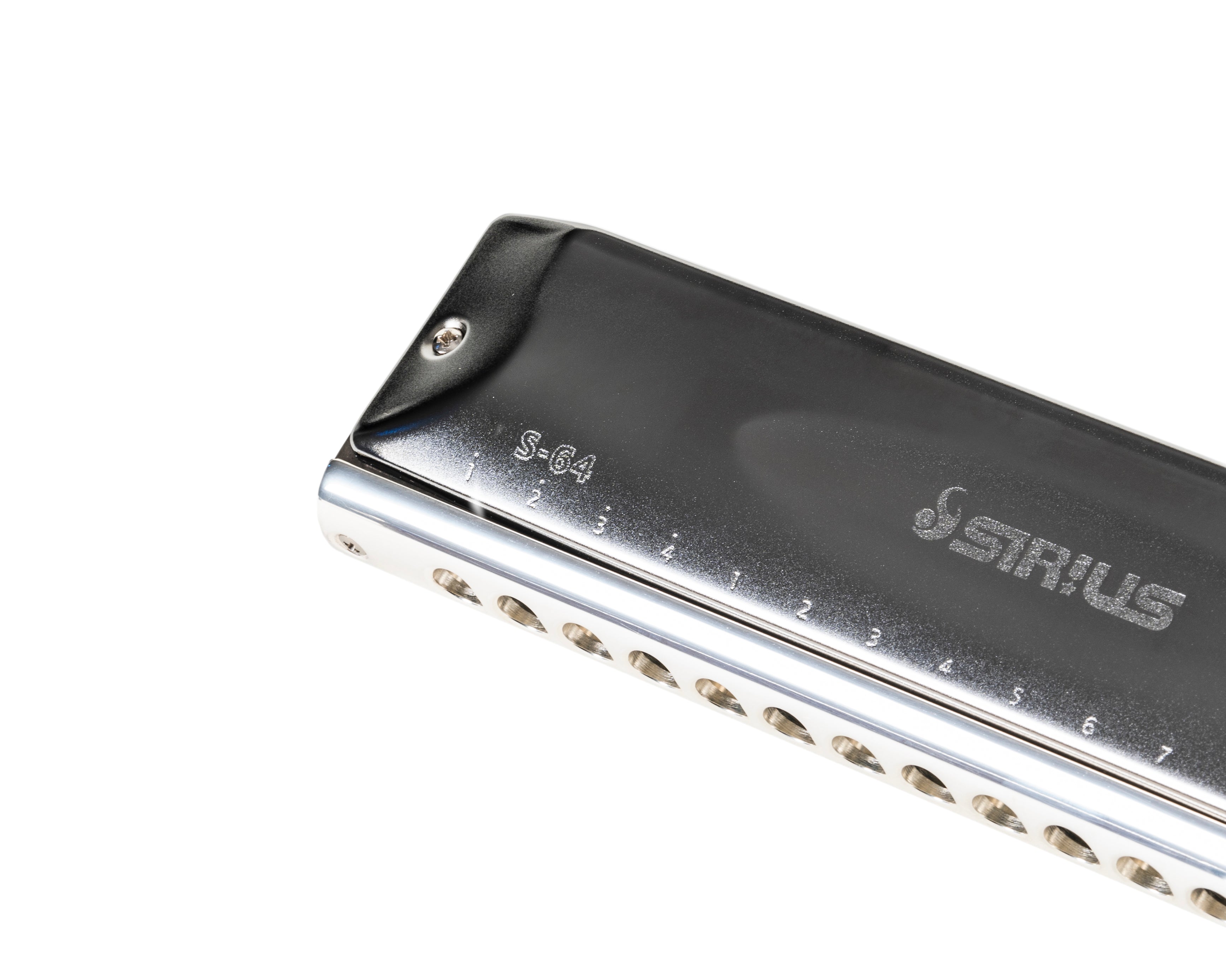 Suzuki S-64C Sirius 16 Hole Chromatic Cross Harmonica