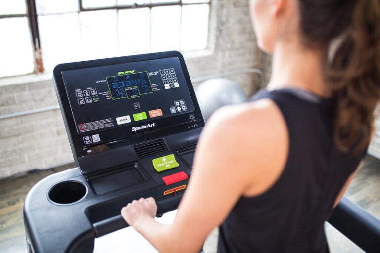 G690 - Verde Status Eco-Powr Treadmill