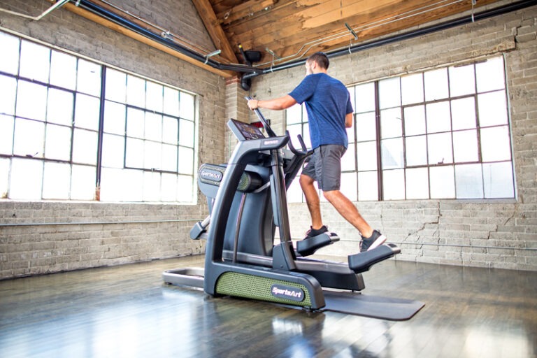 G886 - Verso Status Eco-Powr Cross Trainer