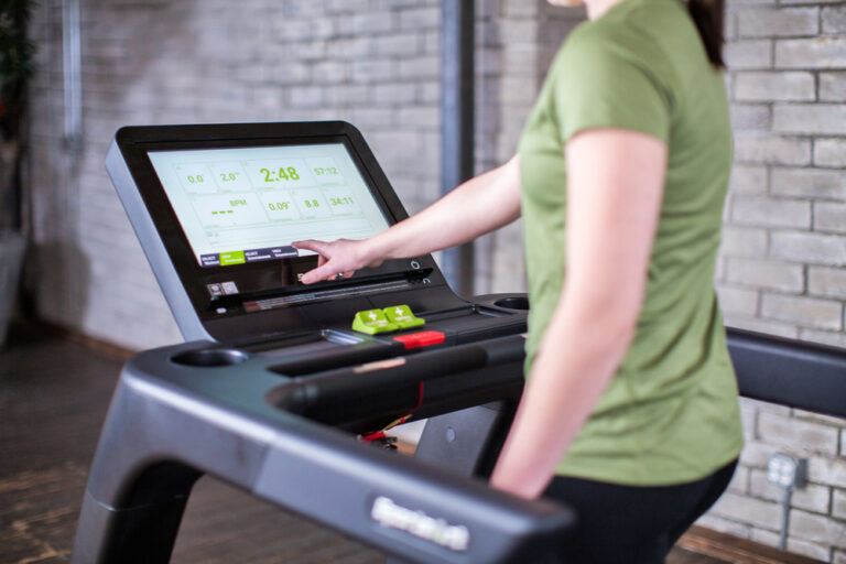 T676 - Status Senza Treadmill - 19"