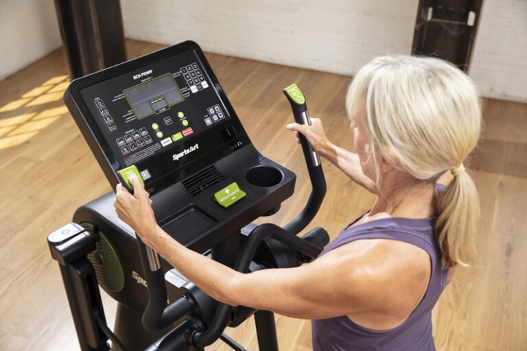 G866 - Status Eco-Powr Front-Drive Elliptical