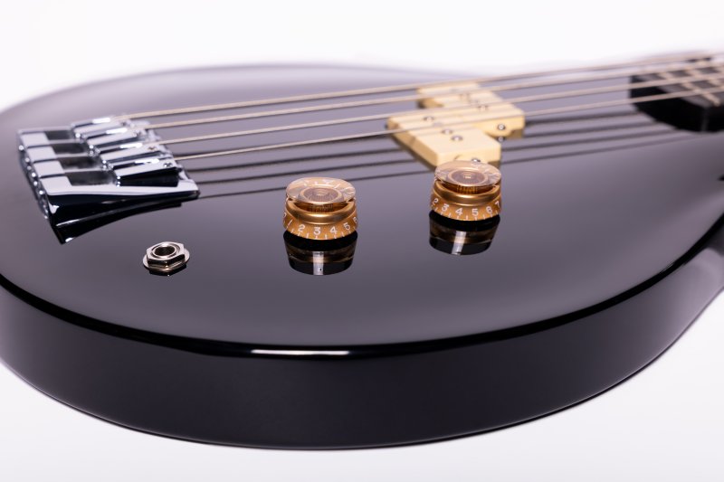 Washburn SB4B Wing Series Scavenger Electric Bass, Black
