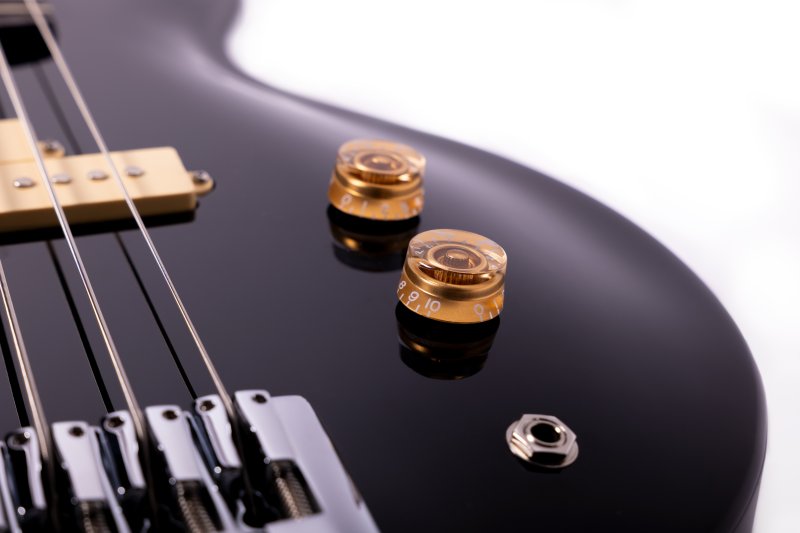 Washburn SB4B Wing Series Scavenger Electric Bass, Black