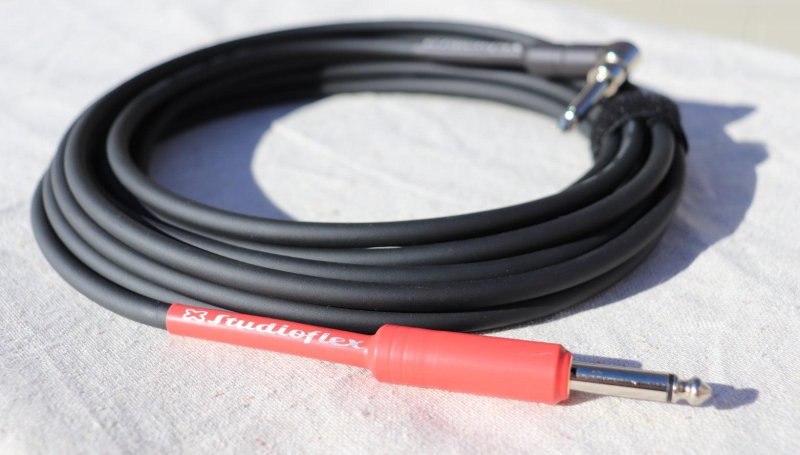 Studioflex SC-10A-BLK Silent Connect Inst Angle Cable 10FT / 3M