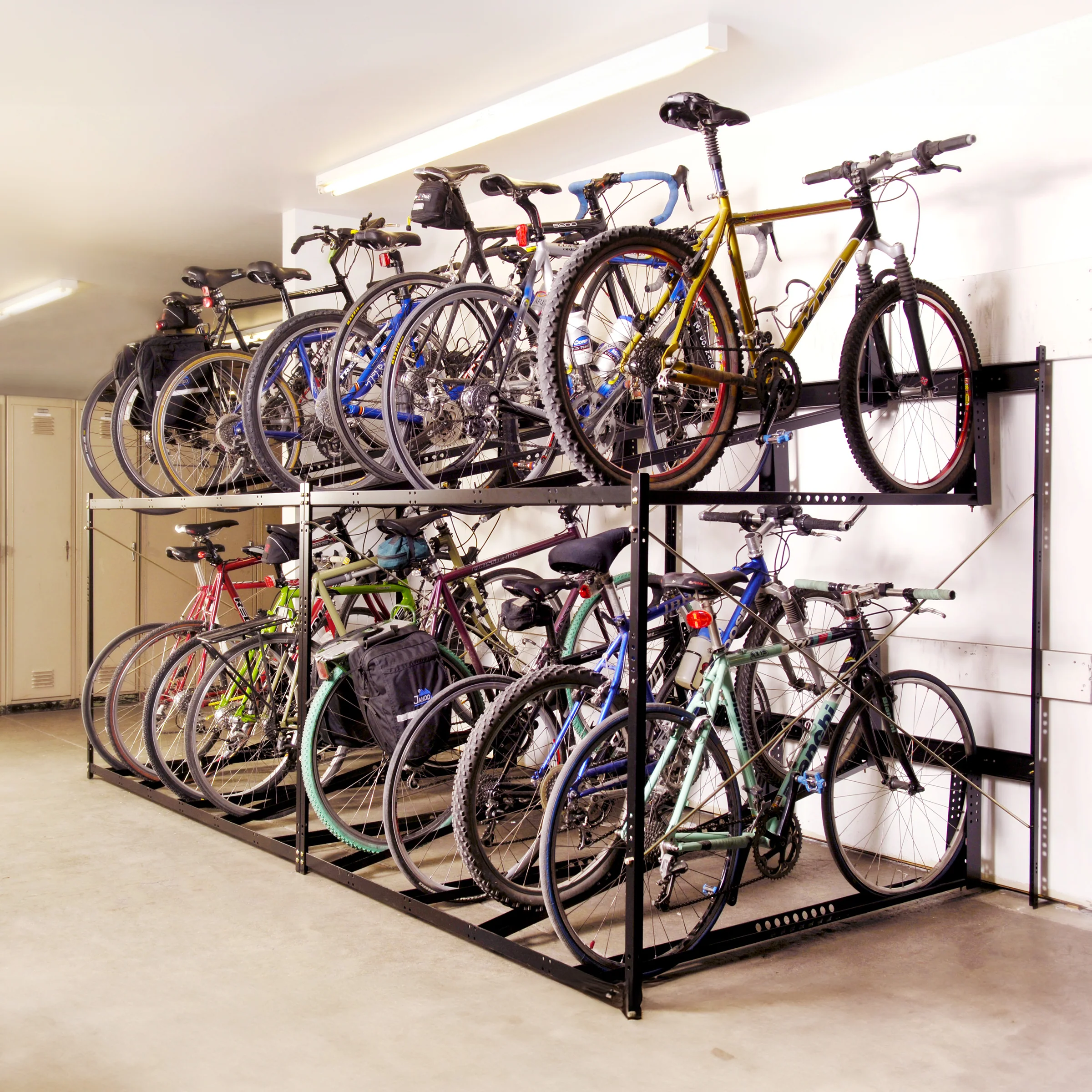 STRETCH RACK, 6-BIKE, LOCKING