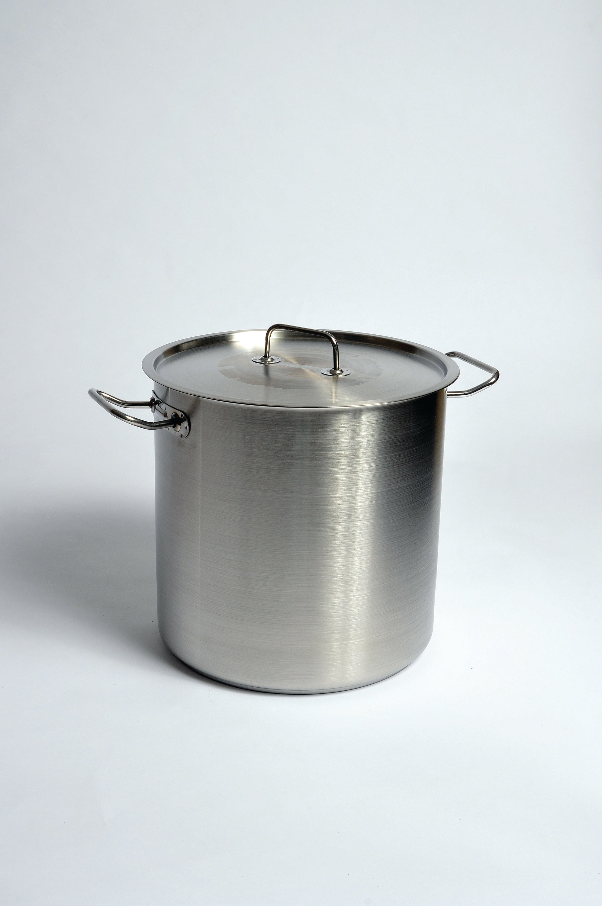 United Scientific® Utility Tanks With Lid (Stock Pot), Stainless Steel 26 L