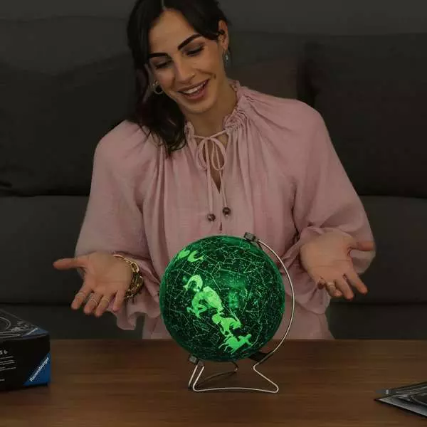 Star Globe: Glow in the Dark - 3D Puzzle, 180 Pieces