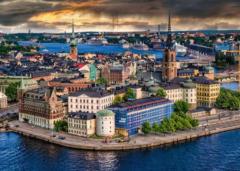 Scandinavian Places: Stockholm, Sweden - Standard Adult Puzzle, 1000 Pieces