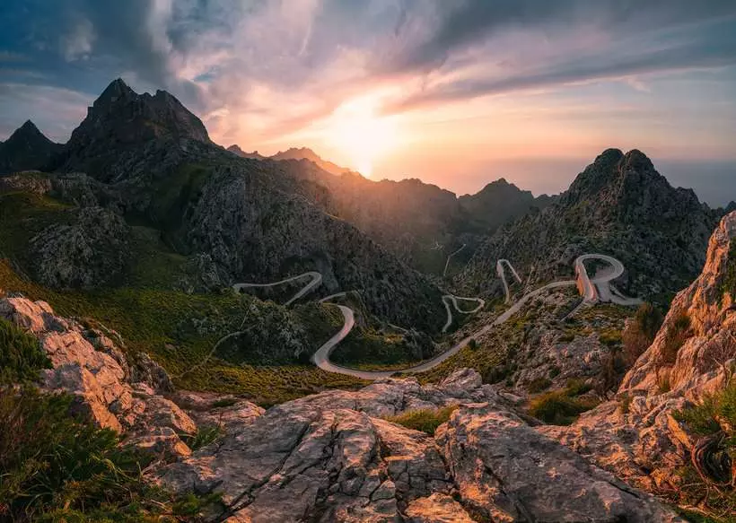 Beautiful Mountains: Serra de Tramuntana, Mallorca - Puzzle Highlights, 1000 Pieces