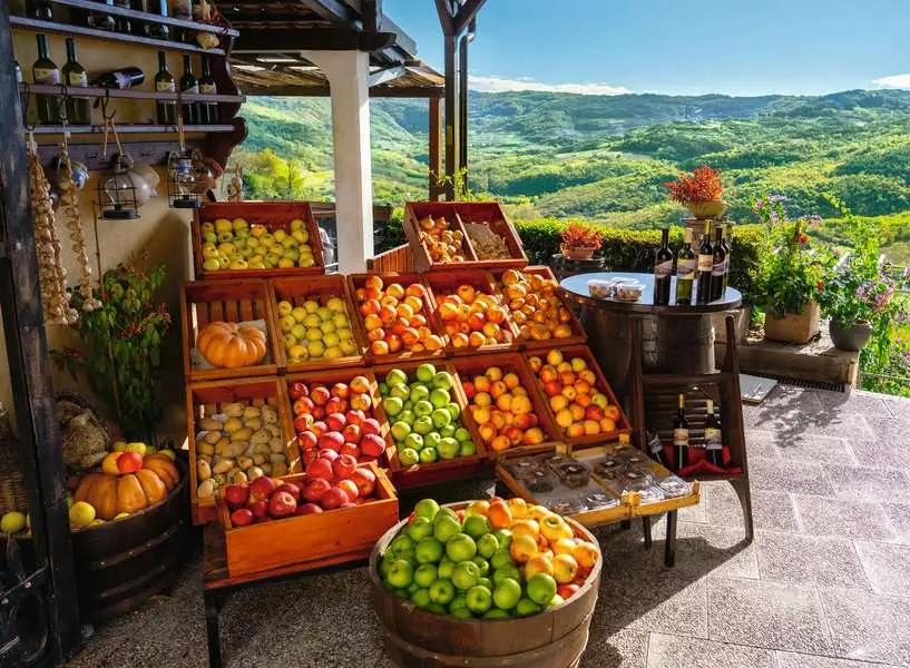 Colorful Markets: Fruit and Vegetable Market, Croatia - Puzzle Highlights, 500 Pieces