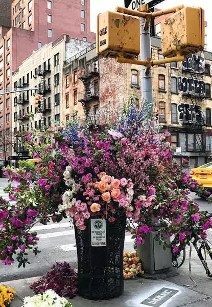 Flowers in New York - Puzzle Moment, 300 Pieces